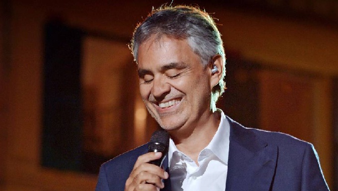 Andrea Bocelli declaró que padeció el Covid 19 y donó plasma