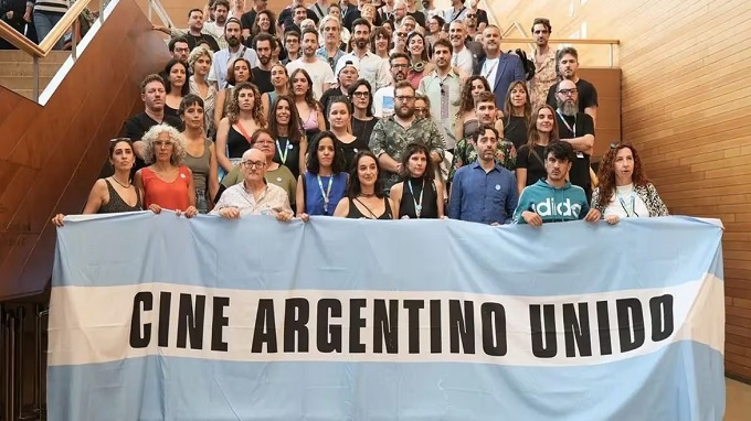 La "Ley Ómnibus": la nueva ley de Milei que reduciría enormemente el ...