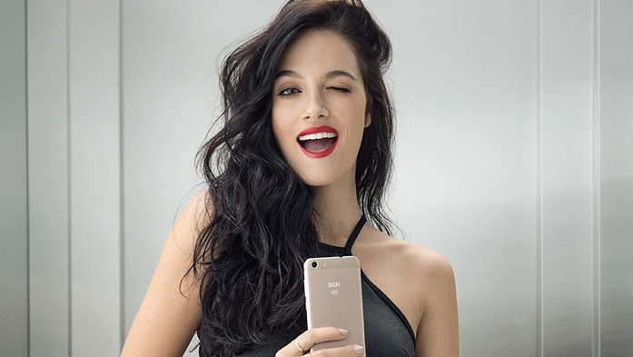 Oriana Sabatini ser telonera de Cold Play