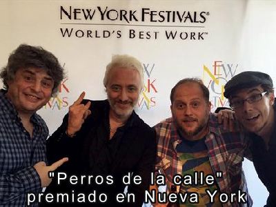 Perros de la calle premiado en Nueva York