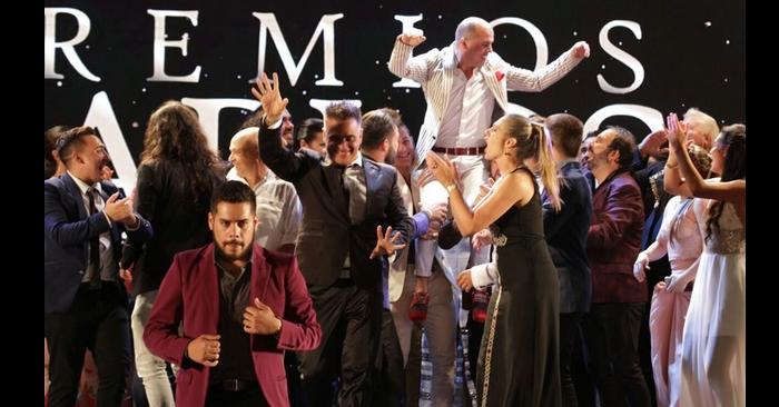 "Bien Argentino" y "Mahatma" los grandes ganadores en los Premios Carlos