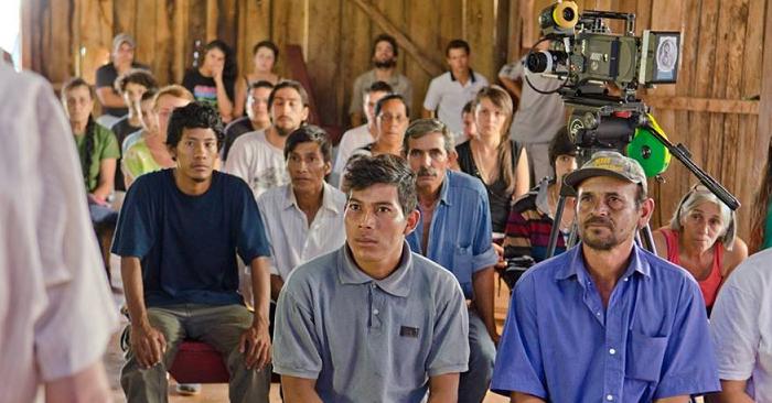 "La tierra roja": violencia, corrupcin e impunidad en tono de Western